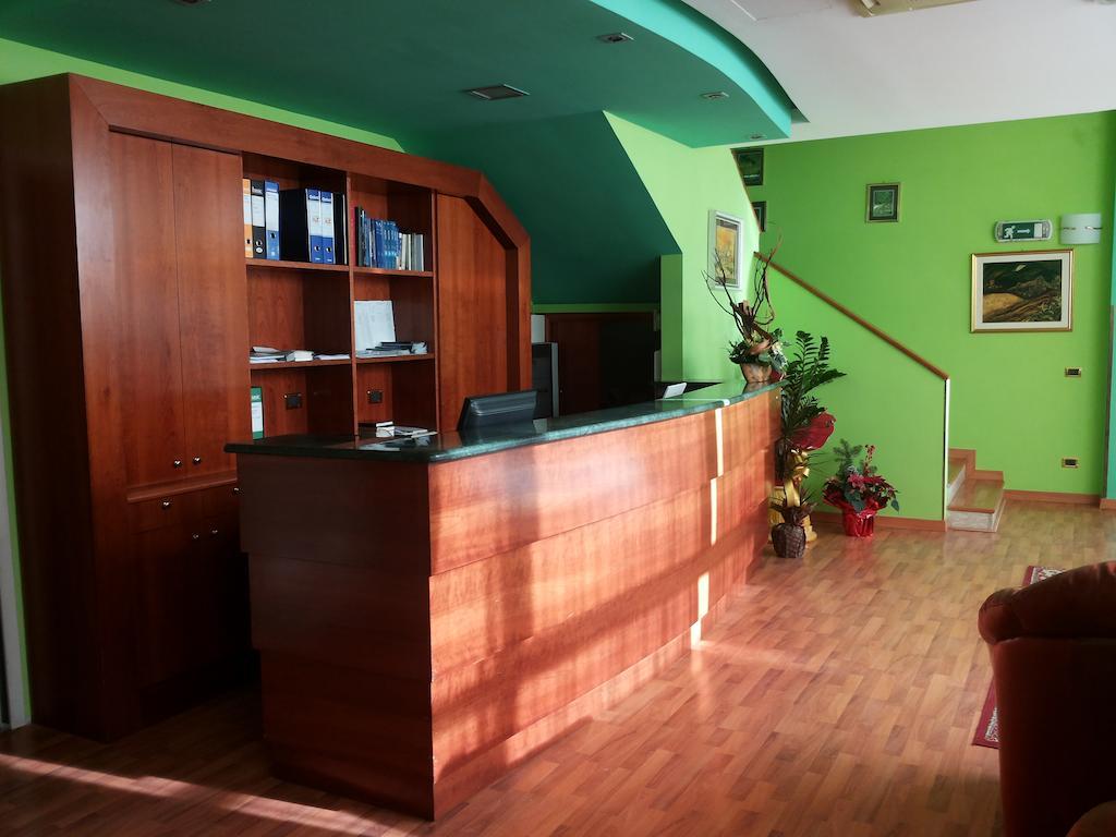 Hotel Santa Lucia 巴斯蒂亚乌姆布拉 外观 照片
